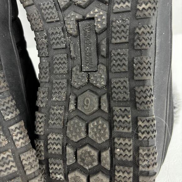 Minnetonka Timpson Tulsa Bootie Size 9 Black Faux Fur Water Resistant Slip On - Picture 11 of 11